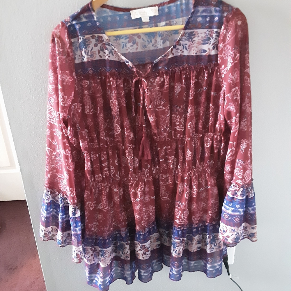 Suzanne Betro Burgundy and Navy Floral Blouse